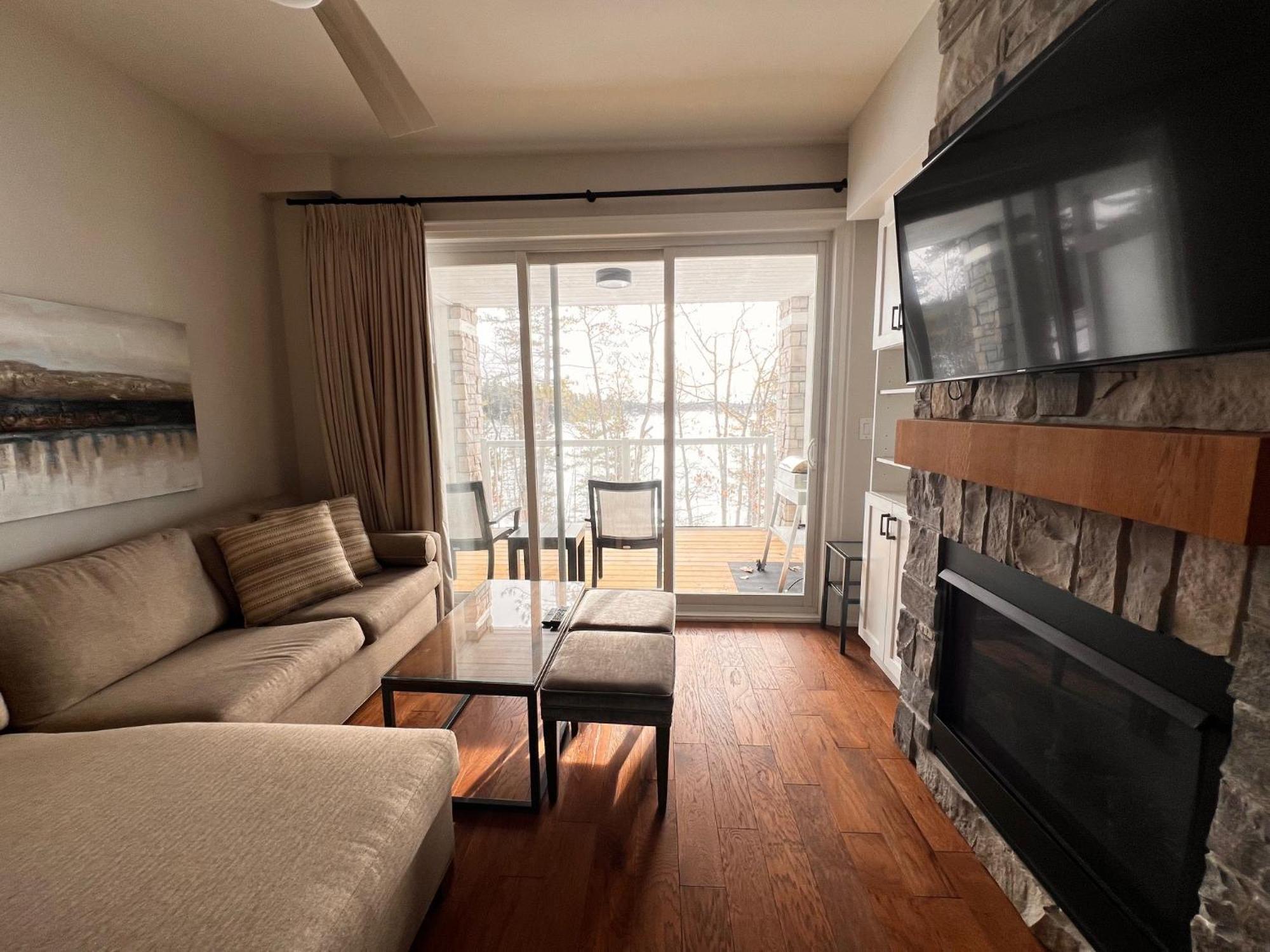 Touchstone Resort Bracebridge Eksteriør billede